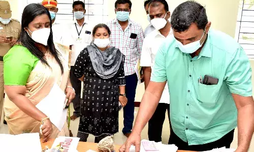 பரமத்திவேலூரில் உள்ளாட்சி தேர்தல்  முன்னேற்பாடுகள்: கலெக்டர் ஆய்வு