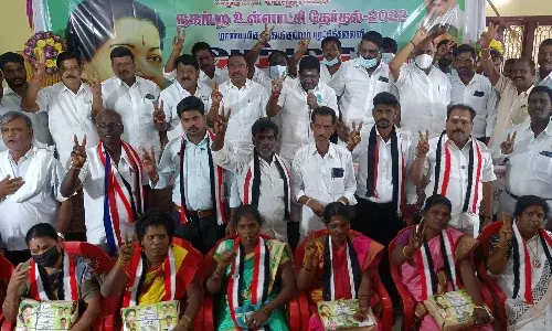 ஆரணி பேருராட்சியில் அதிமுக வேட்பாளர்கள் அறிமுக கூட்டம்