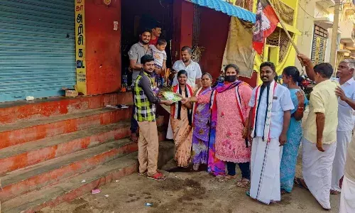 கூடலுார் 16வது வார்டு மக்களே; ஓரிரு நாளில் சர்ப்ரைஸ் - அதிமுக நூதன பிரசாரம் கூடலுார் 16வது வார்டு மக்களே; ஓரிரு நாளில் சர்ப்ரைஸ் - அதிமுக நூதன பிரசாரம்