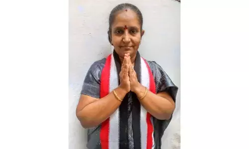 திருமங்கலம் நகர்மன்ற தேர்தல்: அதிமுக  மலர்விழி 18 வது வார்டில்  தீவிர பிரசாரம் திருமங்கலம் நகர்மன்ற தேர்தல்: அதிமுக  மலர்விழி 18 வது வார்டில்  தீவிர பிரசாரம்