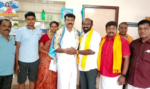திருச்சி 12 வது வார்டில் சுயேட்சை வேட்பாளர் தீவிர பிரச்சாரம் திருச்சி 12 வது வார்டில் சுயேட்சை வேட்பாளர் தீவிர பிரச்சாரம்