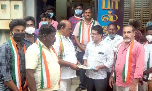 நாமக்கல் நகராட்சி 16வது வார்டு காங்கிரஸ் வேட்பாளர் ஷேக் நவீத் வாக்கு சேகரிப்பு நாமக்கல் நகராட்சி 16வது வார்டு காங்கிரஸ் வேட்பாளர் ஷேக் நவீத் வாக்கு சேகரிப்பு