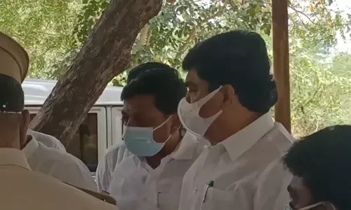 பண மோசடி வழக்கு: விசாரணைக்கு  ராஜேந்திர பாலாஜி இரண்டாவது முறையாக ஆஜர் பண மோசடி வழக்கு: விசாரணைக்கு  ராஜேந்திர பாலாஜி இரண்டாவது முறையாக ஆஜர்