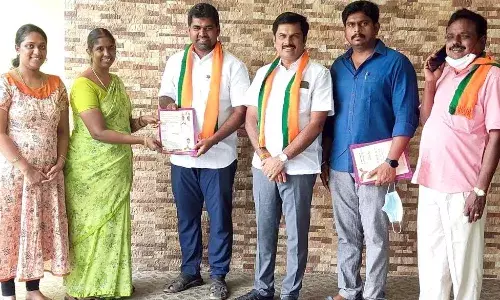 பொதுமக்களின் அடிப்படை தேவைகள் நிறைவேற பாஜகவுக்கு வாக்களியுங்கள்: நகர தலைவர் சரவணன் பொதுமக்களின் அடிப்படை தேவைகள் நிறைவேற பாஜகவுக்கு வாக்களியுங்கள்: நகர தலைவர் சரவணன்