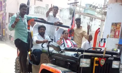பொதுமக்கள் சேவைக்காக சிறப்பு அலுவலகம் திறக்கப்படுமென  அதிமுக வாக்குறுதி பொதுமக்கள் சேவைக்காக சிறப்பு அலுவலகம் திறக்கப்படுமென  அதிமுக வாக்குறுதி