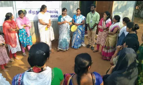 அவினாசியில் புலம் பெயர்ந்த தொழிலாளர்களுக்கு பயிற்சி