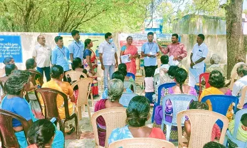 வேளாண் மாணவர்களின் விவசாயிகளுக்கான மண் வளப் பாதுகாப்பு பயிற்சி வேளாண் மாணவர்களின் விவசாயிகளுக்கான மண் வளப் பாதுகாப்பு பயிற்சி