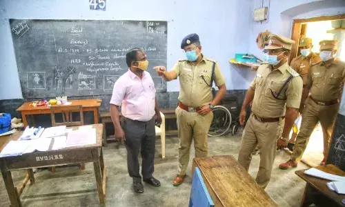 நாங்க இருக்கோம், பொதுமக்கள் பயமின்றி வாக்களிக்கலாம்: குமரி எஸ்.பி. நாங்க இருக்கோம், பொதுமக்கள் பயமின்றி வாக்களிக்கலாம்: குமரி எஸ்.பி.