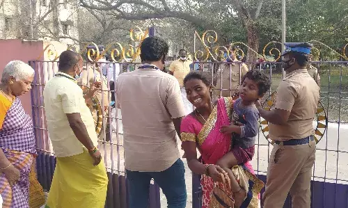 காஞ்சிபுரத்தில் 5 மணிக்கு பின் கொரோனா பாதித்தவர்களுக்கு வாக்குப்பதிவு காஞ்சிபுரத்தில் 5 மணிக்கு பின் கொரோனா பாதித்தவர்களுக்கு வாக்குப்பதிவு