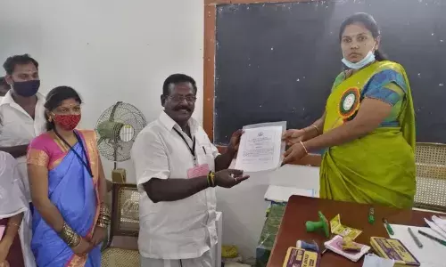 குமாரபாளையம் 12வது வார்டில் சுயேச்சை வேட்பாளர் வெற்றி குமாரபாளையம் 12வது வார்டில் சுயேச்சை வேட்பாளர் வெற்றி