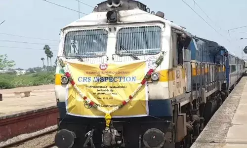 சென்னை- காரைக்குடி இடையே மின் பாதையில்  மின்சார இன்ஜின் மூலம் ரயில் இயக்கம் சென்னை- காரைக்குடி இடையே மின் பாதையில்  மின்சார இன்ஜின் மூலம் ரயில் இயக்கம்