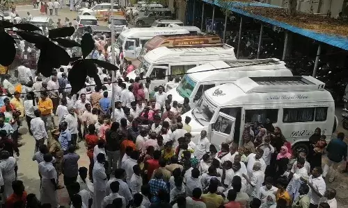 பதவியேற்புக்கு பின் மீண்டும் சொகுசு விடுதி
