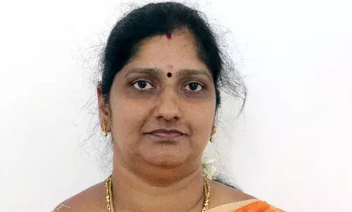 தேனி நகராட்சி தலைவர் பதவியை  கடைசி நொடியில் துாக்கியது தி.மு.க