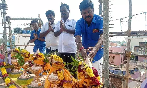 தேனி காளியம்மன், மாரியம்மன் கும்பாபிஷேகம்:  ஒரே நாளில் 15 ஆயிரம் பேருக்கு அன்னதானம் தேனி காளியம்மன், மாரியம்மன் கும்பாபிஷேகம்:  ஒரே நாளில் 15 ஆயிரம் பேருக்கு அன்னதானம்
