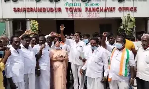 திமுகவினர் துரோகம் இழைத்து விட்டனர்- காங்கிரஸ் வேட்பாளர் குற்றச்சாட்டு