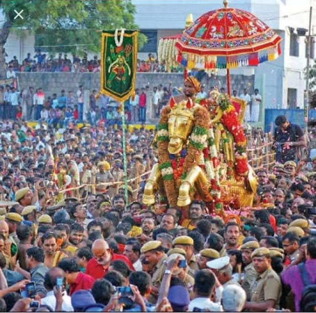 கள்ளழகர் வரப்போறாரு, 2 ஆண்டுக்கு பிறகு வைகை ஆற்றில் எழுந்தருள போறாரு கள்ளழகர் வரப்போறாரு, 2 ஆண்டுக்கு பிறகு வைகை ஆற்றில் எழுந்தருள போறாரு