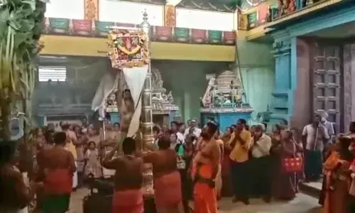 சேலம் காவடி பழனியாண்டவர் கோயிலில் பங்குனி உத்திர விழா கொடியேற்றத்துடன் தொடக்கம் சேலம் காவடி பழனியாண்டவர் கோயிலில் பங்குனி உத்திர விழா கொடியேற்றத்துடன் தொடக்கம்