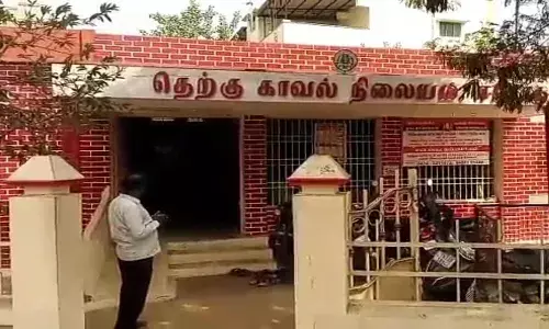 முன்விரோதம்: பள்ளி மாணவனை கத்தியால் குத்திய முடி திருத்தும் தொழிலாளி முன்விரோதம்: பள்ளி மாணவனை கத்தியால் குத்திய முடி திருத்தும் தொழிலாளி