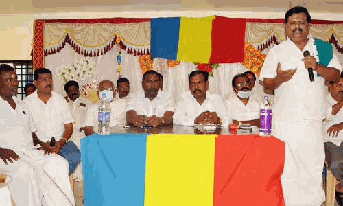 திருவண்ணாமலையில் ரெயில்வே மேம்பாலத்தை திறக்க பா.ம.க.  தீர்மானம்