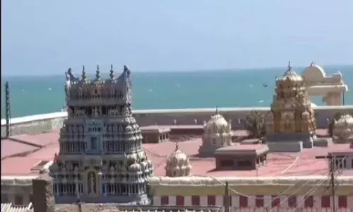 குமரி பகவதி அம்மன் கோவிலில் ரூ.20 கட்டாய வசூல்: பக்தர்கள் கண்டனம்
