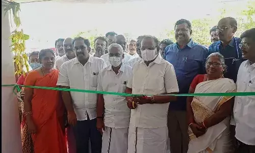 பெற்றோர்கள் மாணவர்களிடம் தன்னம்பிக்கையை வளர்க்க வேண்டும் அமைச்சர் ரகுபதி