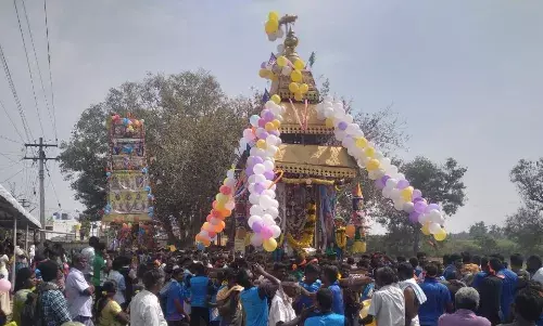 அந்தியூர் பிரம்மதேசம் பெத்தாரணசுவாமி கோவிலில் தேர்திருவிழா