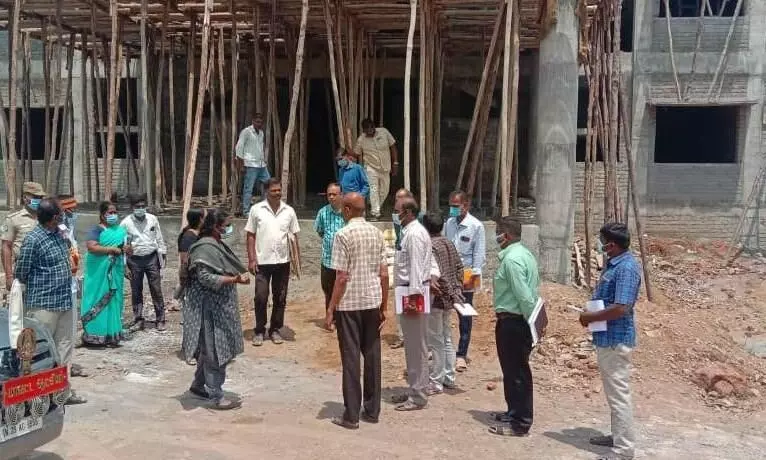 கடத்தூர் ஊராட்சி ஒன்றிய அலுவலகத்தில் மாவட்ட ஆட்சியர் திவ்யதர்ஷினி ஆய்வு கடத்தூர் ஊராட்சி ஒன்றிய அலுவலகத்தில் மாவட்ட ஆட்சியர் திவ்யதர்ஷினி ஆய்வு
