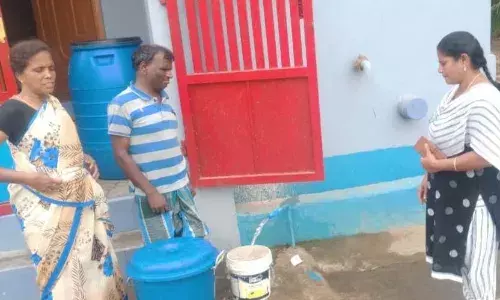பார்வையற்ற தம்பதிக்கு 24 மணி நேரத்தில் குடிநீர் இணைப்பு பார்வையற்ற தம்பதிக்கு 24 மணி நேரத்தில் குடிநீர் இணைப்பு