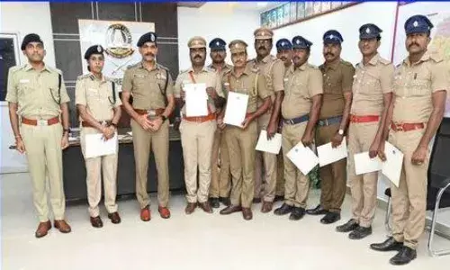 சிறப்பாக புலனாய்வு செய்த காவல் துறையினருக்கு டிஜிபி பாராட்டு