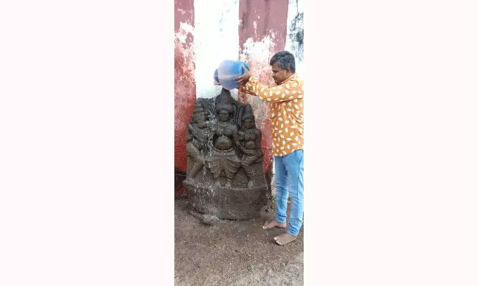 காஞ்சிபுரம் அருகே 1200 ஆண்டுகளுக்கு முற்பட்ட தேவி சிலை கண்டுபிடிப்பு காஞ்சிபுரம் அருகே 1200 ஆண்டுகளுக்கு முற்பட்ட தேவி சிலை கண்டுபிடிப்பு