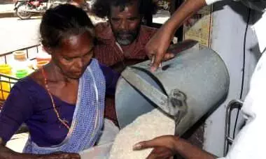 கைரேகை பதிவு பொருந்தாவிட்டாலும் ரேசன் பொருட்கள் வழங்கப்படுகிறது: அமைச்சர் கைரேகை பதிவு பொருந்தாவிட்டாலும் ரேசன் பொருட்கள் வழங்கப்படுகிறது: அமைச்சர்