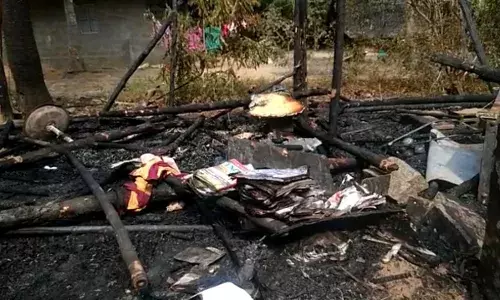 பட்டுக்கோட்டை: காவலர் வீட்டுக்கு தீவைப்பு- போலீசார் விசாரணை