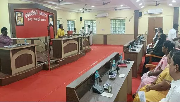 குடியாத்தம் பகுதி அடிப்படை வசதிக்காக நிதி ஒதுக்கீடு: நகர் மன்றத்தில் தீர்மானம் குடியாத்தம் பகுதி அடிப்படை வசதிக்காக நிதி ஒதுக்கீடு: நகர் மன்றத்தில் தீர்மானம்