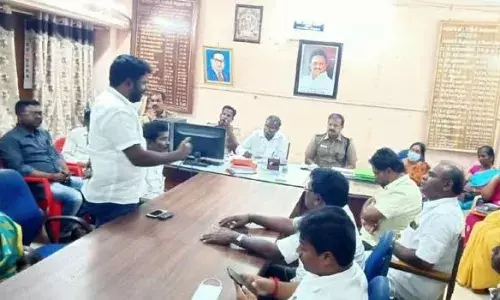 போராட்டத்தில் ஈடுபட முயற்சி: ஊராட்சி தலைவர்களுடன் அதிகாரிகள் பேச்சுவார்த்தை