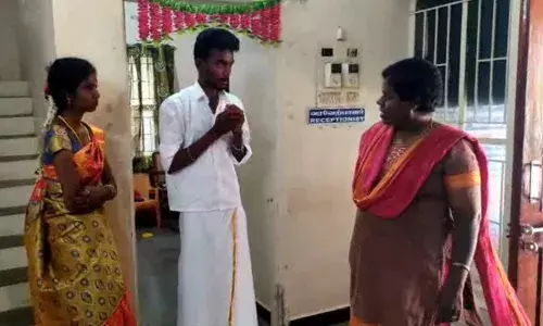 இன்ஸ்டாகிராமில் காதல் : புதுமண ஜோடிகள் போலீஸ் நிலையத்தில் தஞ்சம்