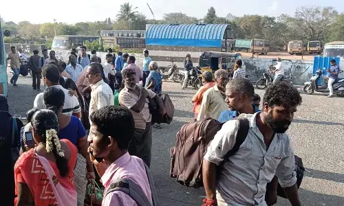 பொது வேலை நிறுத்த போராட்டத்தினால் புதுக்கோட்டையில் மக்கள் கடும் அவதி
