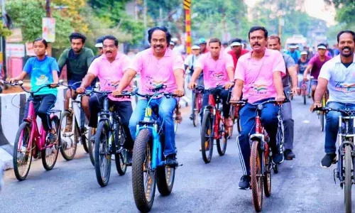 சுதந்திர அமுது பெருவிழா சைக்கிள் போட்டி: அமைச்சர், ஆட்சியர் பங்கேற்பு