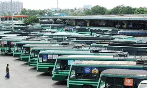 தமிழகத்தில் நாளை 60% பேருந்துகள் இயங்கும் - அனைத்து போக்குவரத்து தொழிற்சங்கங்கள் முடிவு