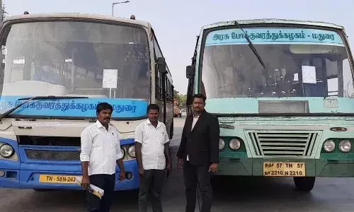 விபத்தில் இழப்பீடு வழங்காமல் நீதிமன்ற தீர்ப்பு அவமதிப்பு: 2 அரசு பஸ்கள் ஜப்தி