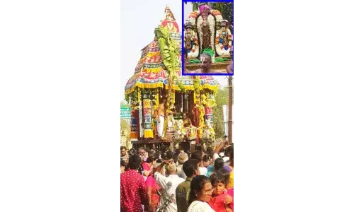 காஞ்சிபுரம் ஸ்ரீயதோக்தகாரி பெருமாள் கோவில் பங்குனி பிரம்மோற்சவம் திருதேர் உற்சவம்