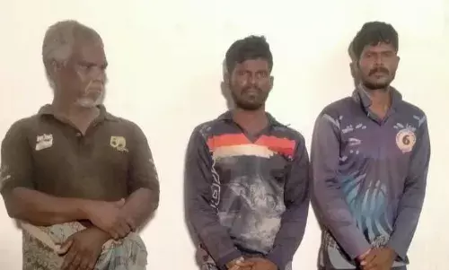 ஜெகதாப்பட்டினம் மீனவர்கள் 3 பேரை கைது செய்த இலங்கை கடற்படையினர்