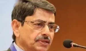 தமிழக ஆளுநர் ஆர்.என்.ரவியின் துணைச் செயலாளராக பிரசன்ன ராமசாமி நியமனம் தமிழக ஆளுநர் ஆர்.என்.ரவியின் துணைச் செயலாளராக பிரசன்ன ராமசாமி நியமனம்