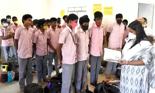 ப.வேலூர் பகுதி அரசு பள்ளிகளில் மாவட்ட கலெக்டர் திடீர் ஆய்வு