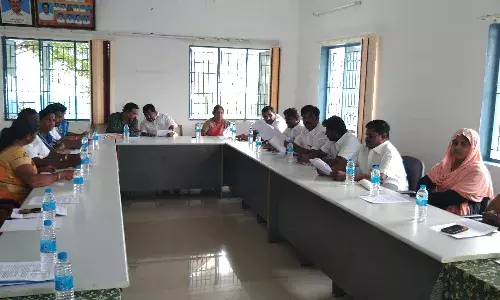 திருமுருகன்பூண்டி நகராட்சியின் முதல் நகரமன்ற கூட்டம் நடைபெற்றது