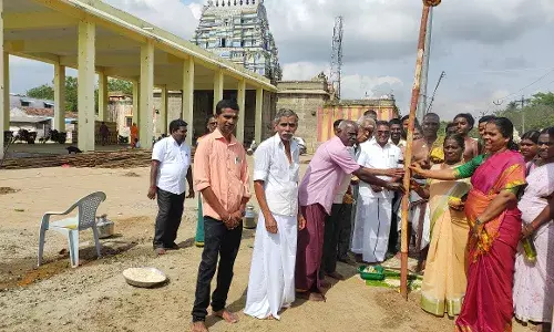வசிஷ்டேஸ்வரர் ஆலயத்தில் குருபெயர்ச்சியையொட்டி  பந்தல் கால் நடப்பட்டது