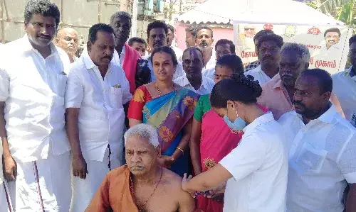 காஞ்சிபுரம்  மாநகராட்சி சத்யா நகரில் சிறப்பு தடுப்பூசி முகாம்.