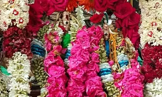 அவனியாபுரம் மீனாட்சி சுந்தரேஸ்வரர் ஆலயம்: திருக்கல்யாணம் அவனியாபுரம் மீனாட்சி சுந்தரேஸ்வரர் ஆலயம்: திருக்கல்யாணம்
