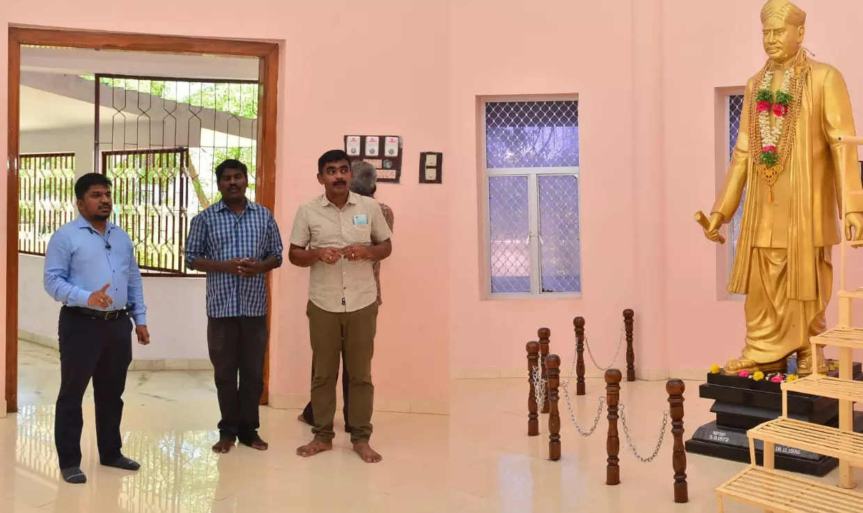 திருநெல்வேலி-மணிமண்டபங்களில் செய்தி மக்கள் தொடர்புத்துறை இயக்குநர் ஆய்வு திருநெல்வேலி-மணிமண்டபங்களில் செய்தி மக்கள் தொடர்புத்துறை இயக்குநர் ஆய்வு