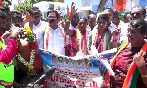 பெட்ரோல், டீசல், கேஸ் விலை உயர்வை கண்டித்து காங்கிரஸ் ஆர்ப்பாட்டம்