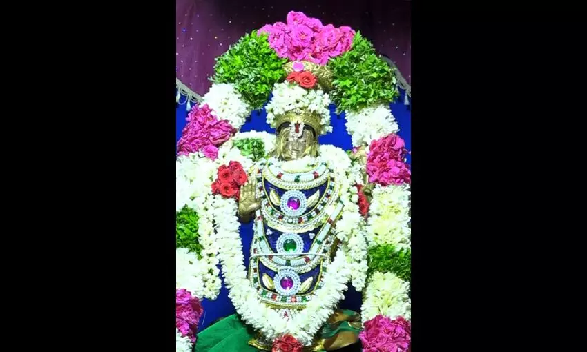 சோழவந்தான் ஜெனகை நாராயண பெருமாள் கோவிலில் தசாவதார நிகழ்ச்சி சோழவந்தான் ஜெனகை நாராயண பெருமாள் கோவிலில் தசாவதார நிகழ்ச்சி